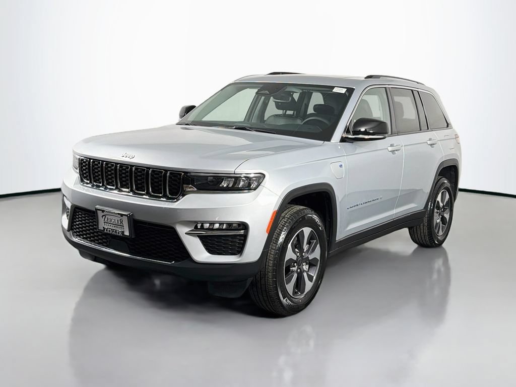 Used 2022 Jeep Grand Cherokee Limited 4xe AWD/4WD image 3
