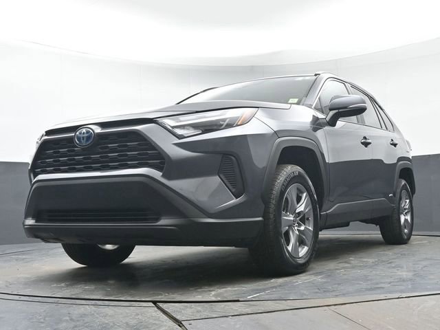 Certified 2022 Toyota RAV4 XLE image 30