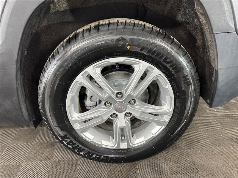 Used 2021 GMC Terrain SLE w/ Driver Convenience Package AWD/4WD image 31