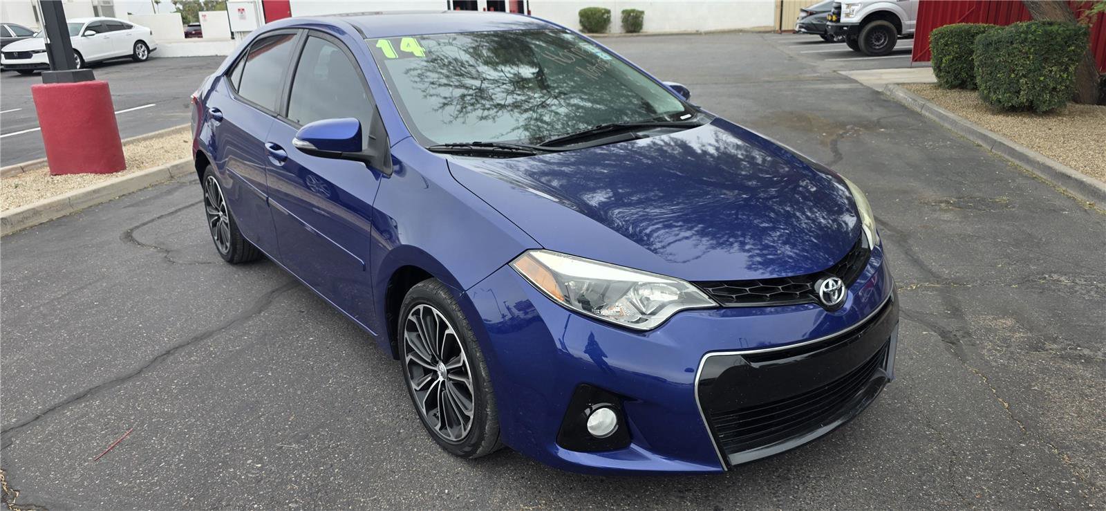 Used 2014 Toyota Corolla S FWD image 2