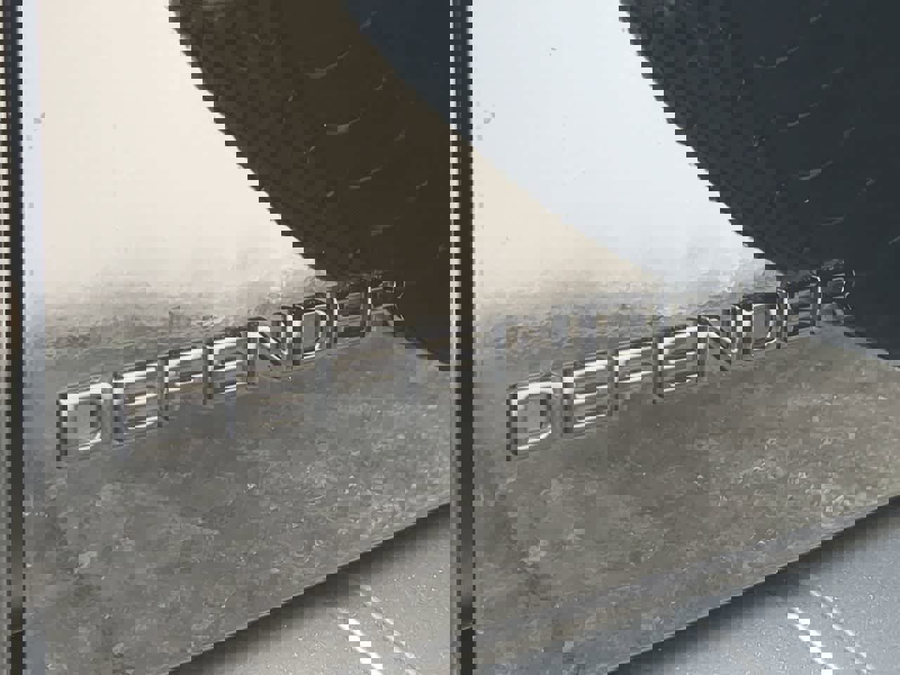 Used 2025 Land Rover Defender 110 image 13