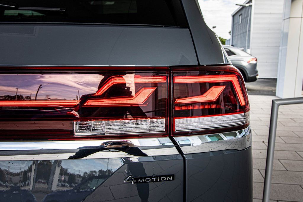 New 2026 Volkswagen Atlas SEL Premium R-Line image 17