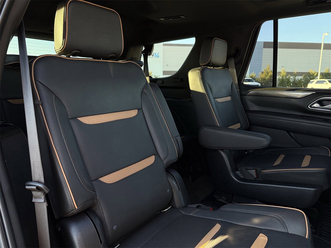 Used 2021 GMC Yukon AT4 w/ AT4 Premium Package image 25