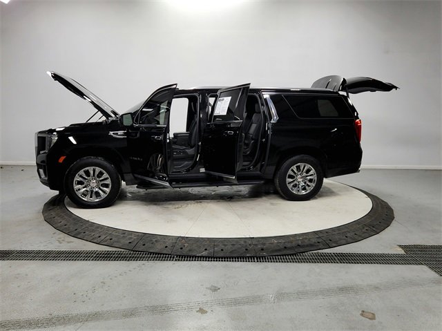 Used 2021 GMC Yukon XL Denali image 12