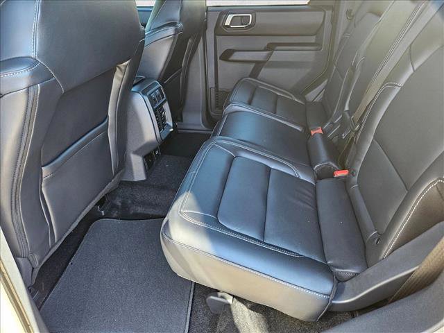 New 2025 Ford Bronco Outer Banks image 16