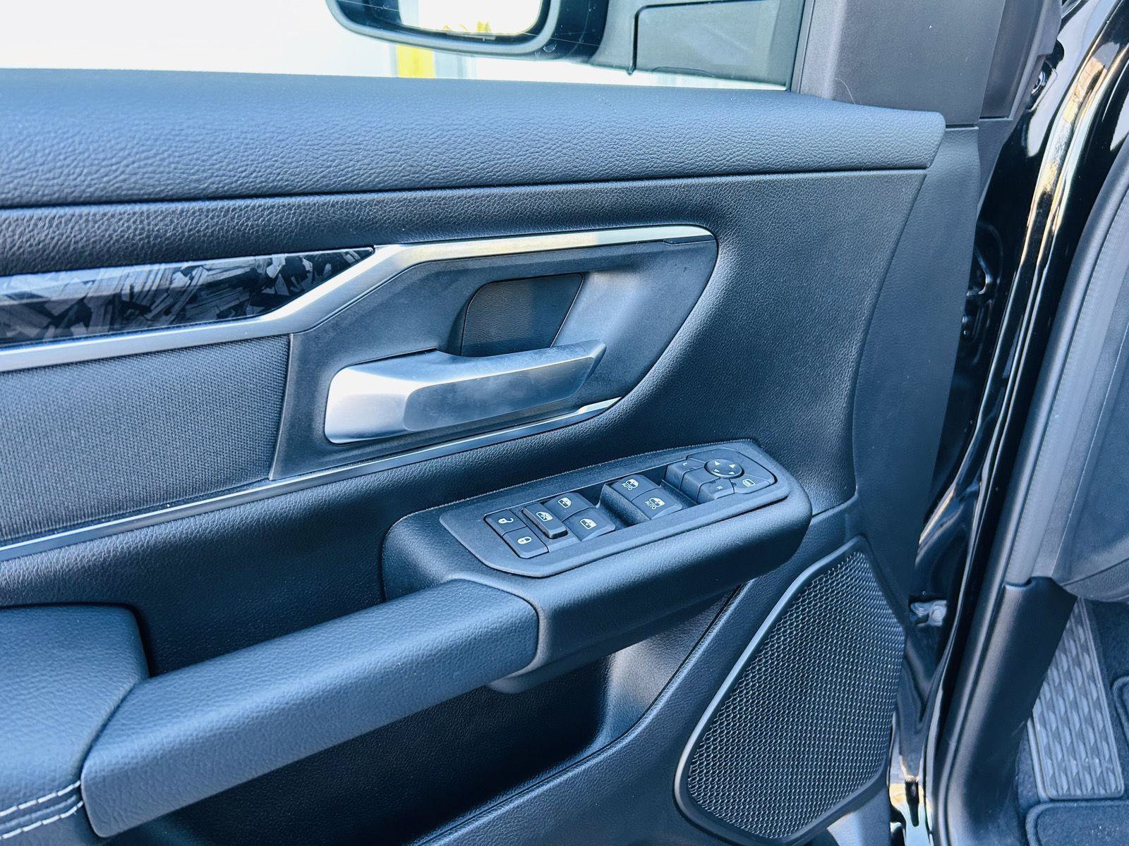 New 2026 RAM 1500 Big Horn AWD/4WD image 17