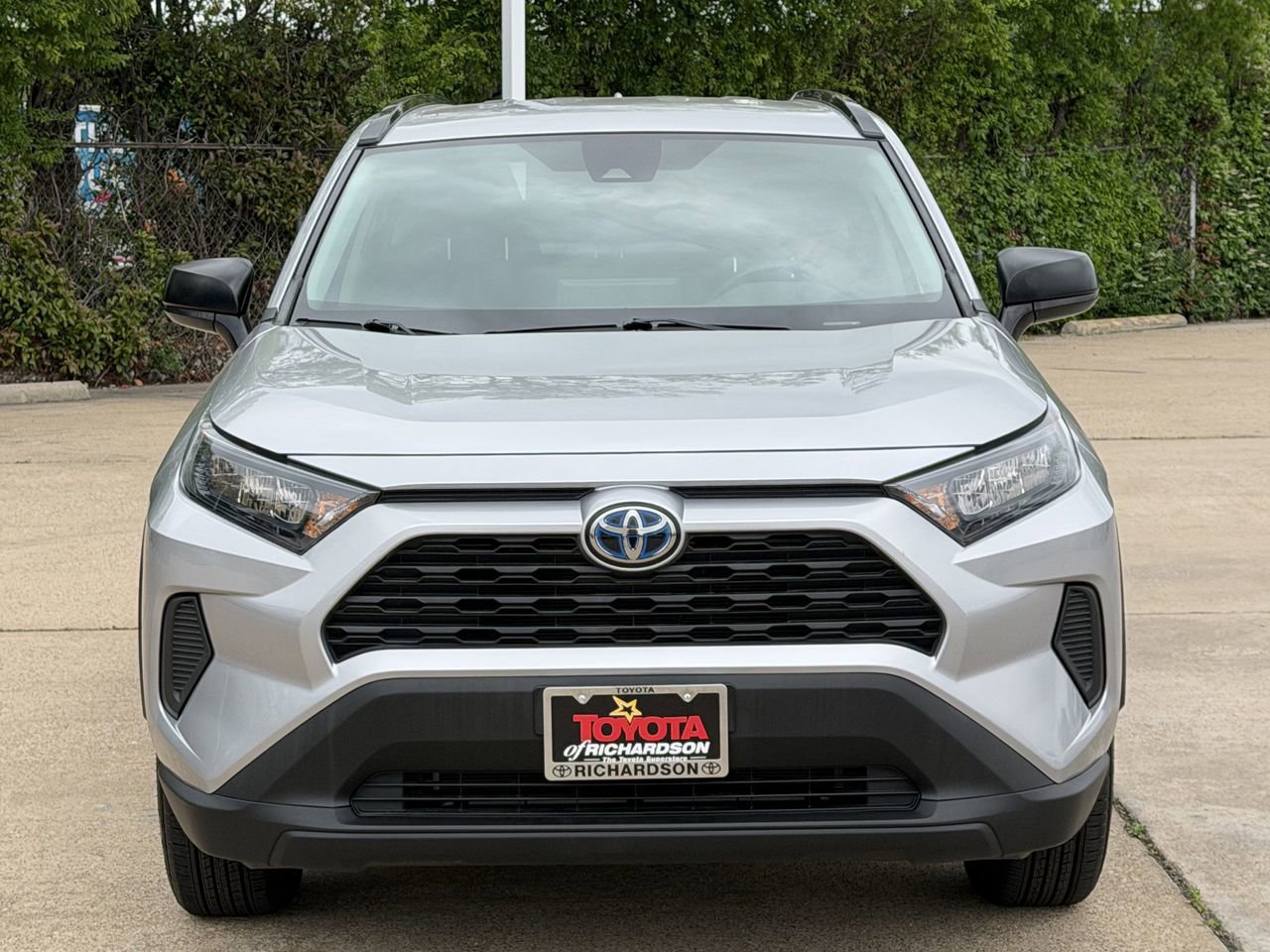 Used 2022 Toyota RAV4 LE AWD/4WD image 8