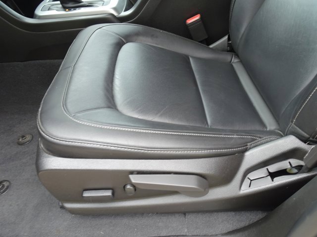 Certified 2022 Chevrolet Colorado LT w/ Luxury Package image 13