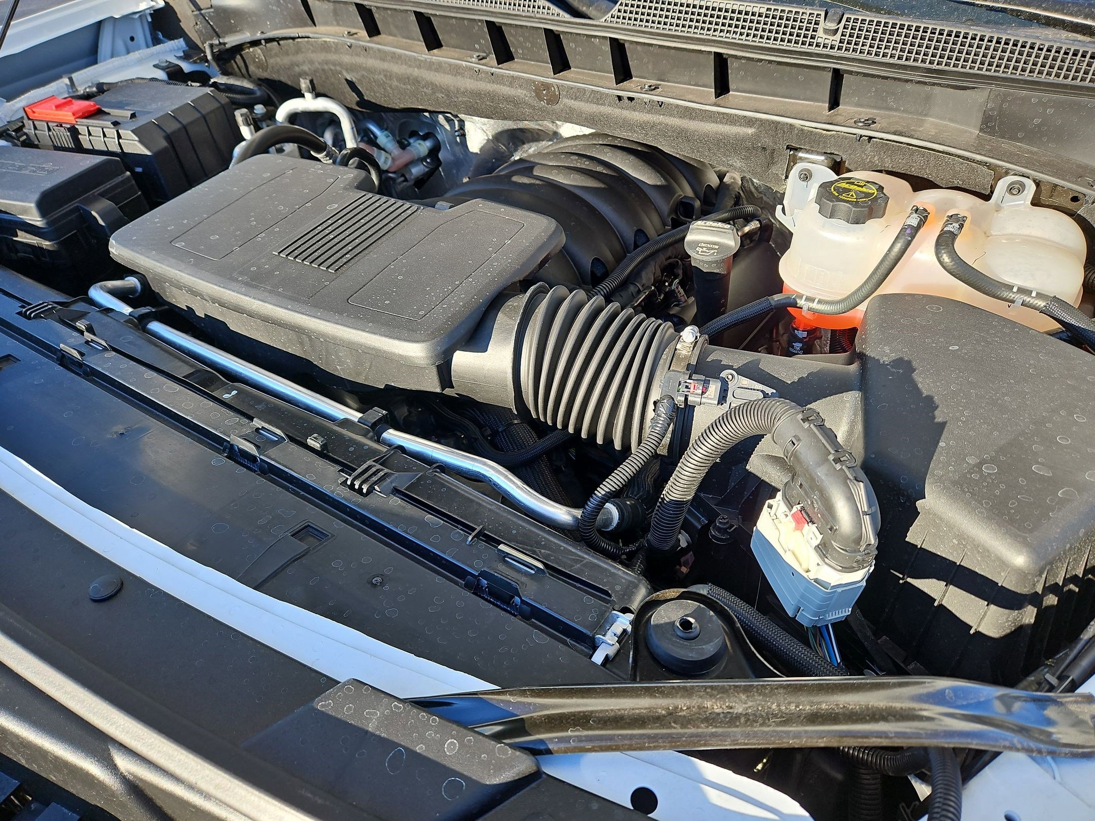 Used 2026 Chevrolet Tahoe LS AWD/4WD image 33