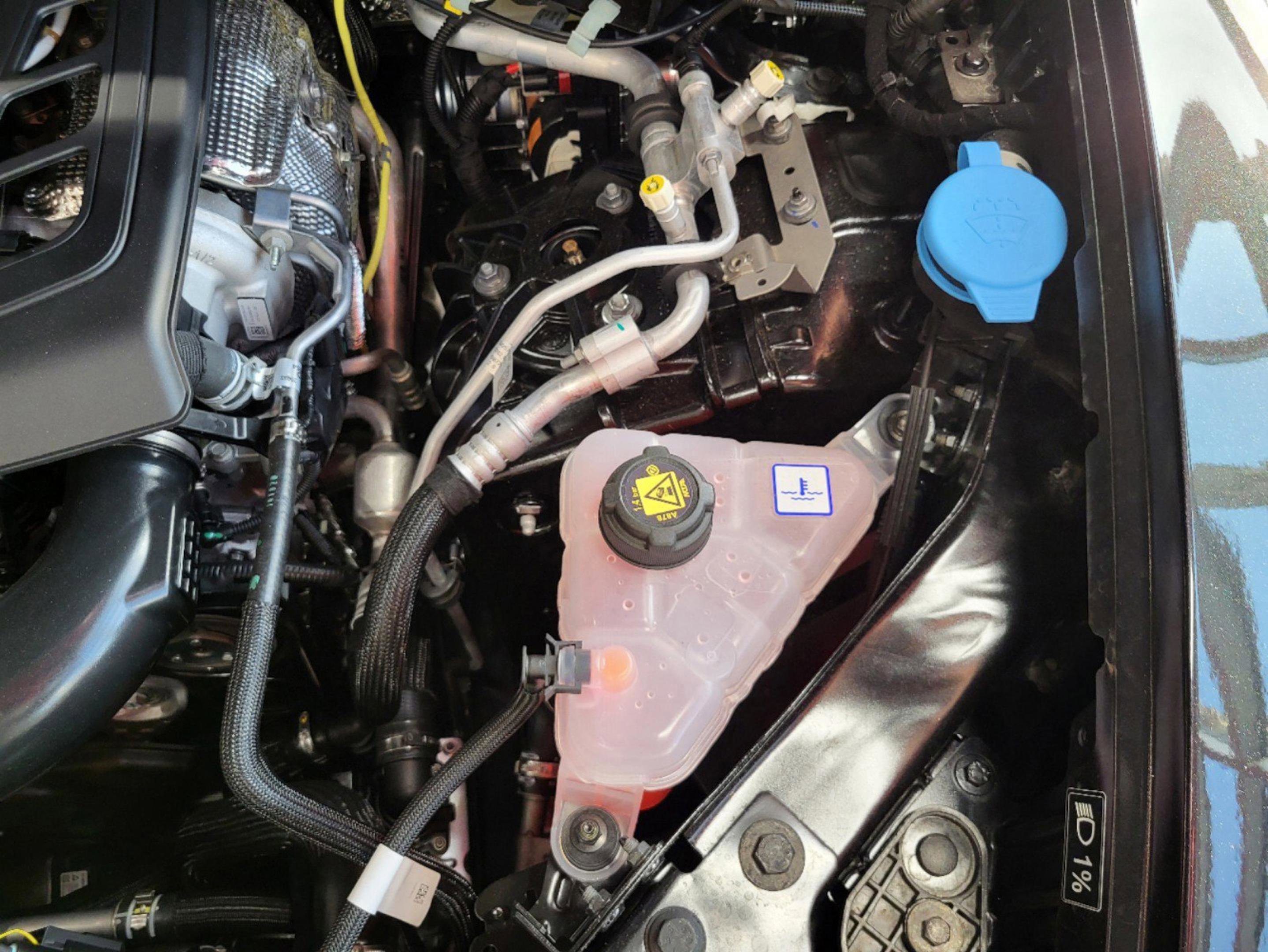 New 2025 Alfa Romeo Stelvio Sprint image 54