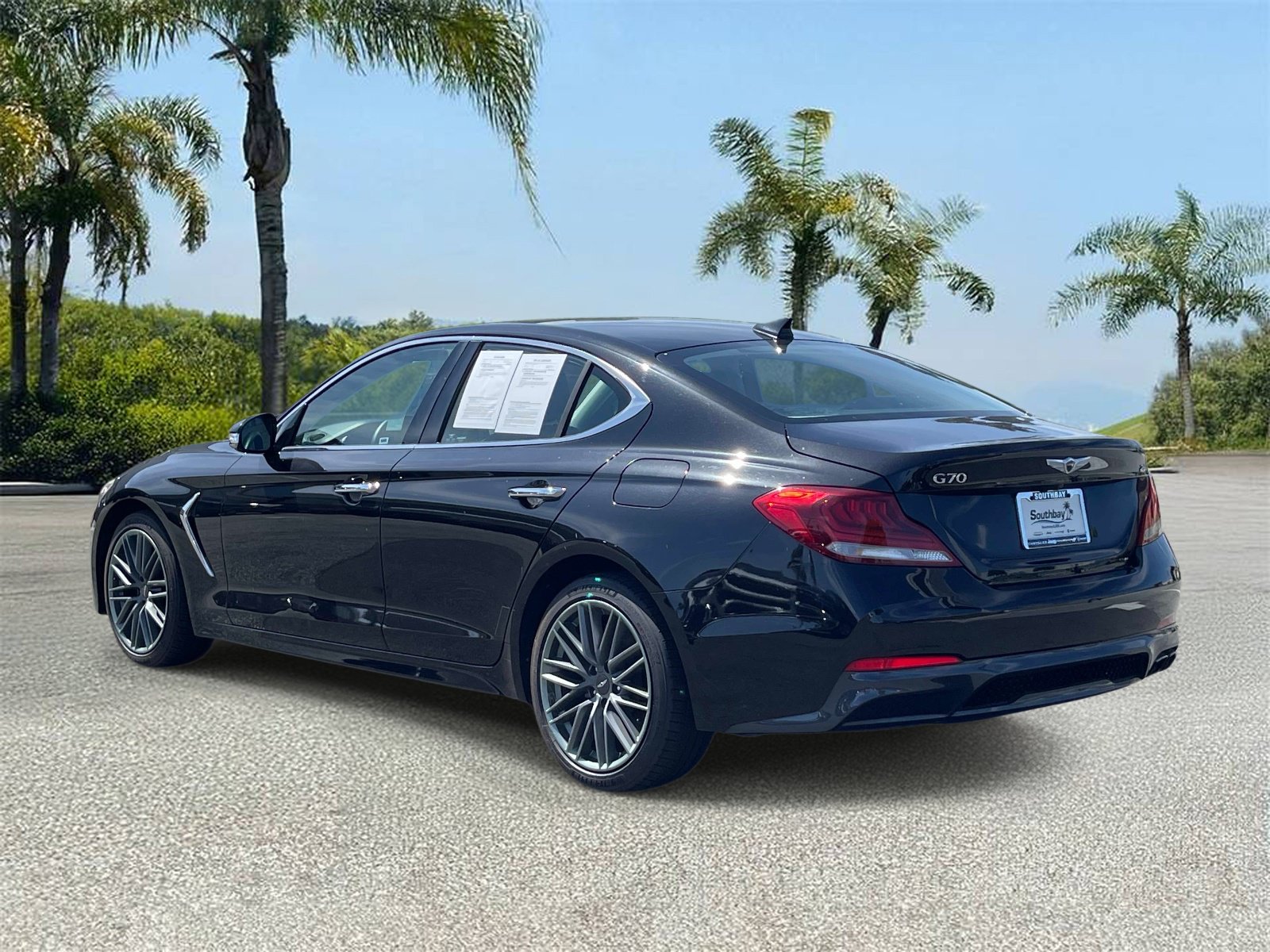 Used 2019 Genesis G70 2.0T Advanced RWD image 5