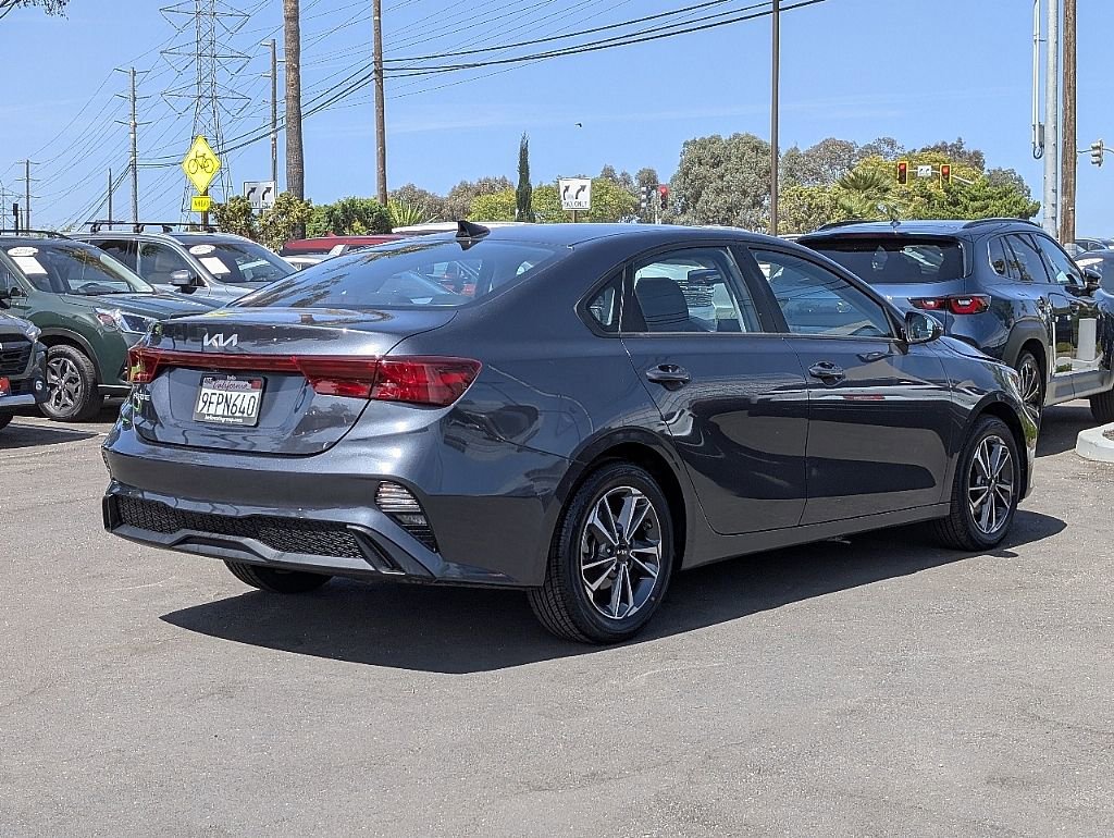 Used 2023 Kia Forte LXS w/ LXS Technology Package FWD image 10