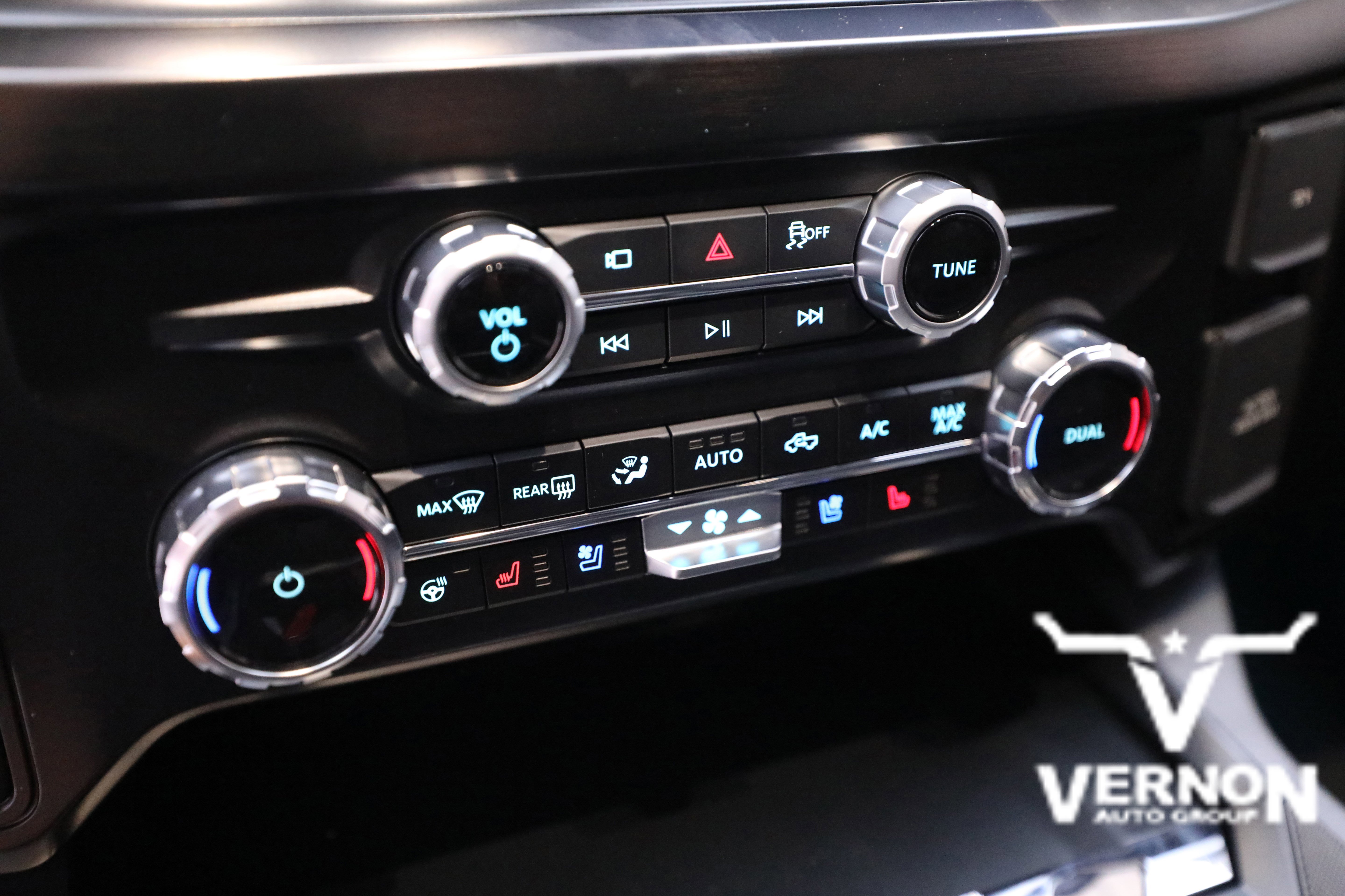 New 2026 Ford F250 Lariat w/ Lariat Premium Package image 26