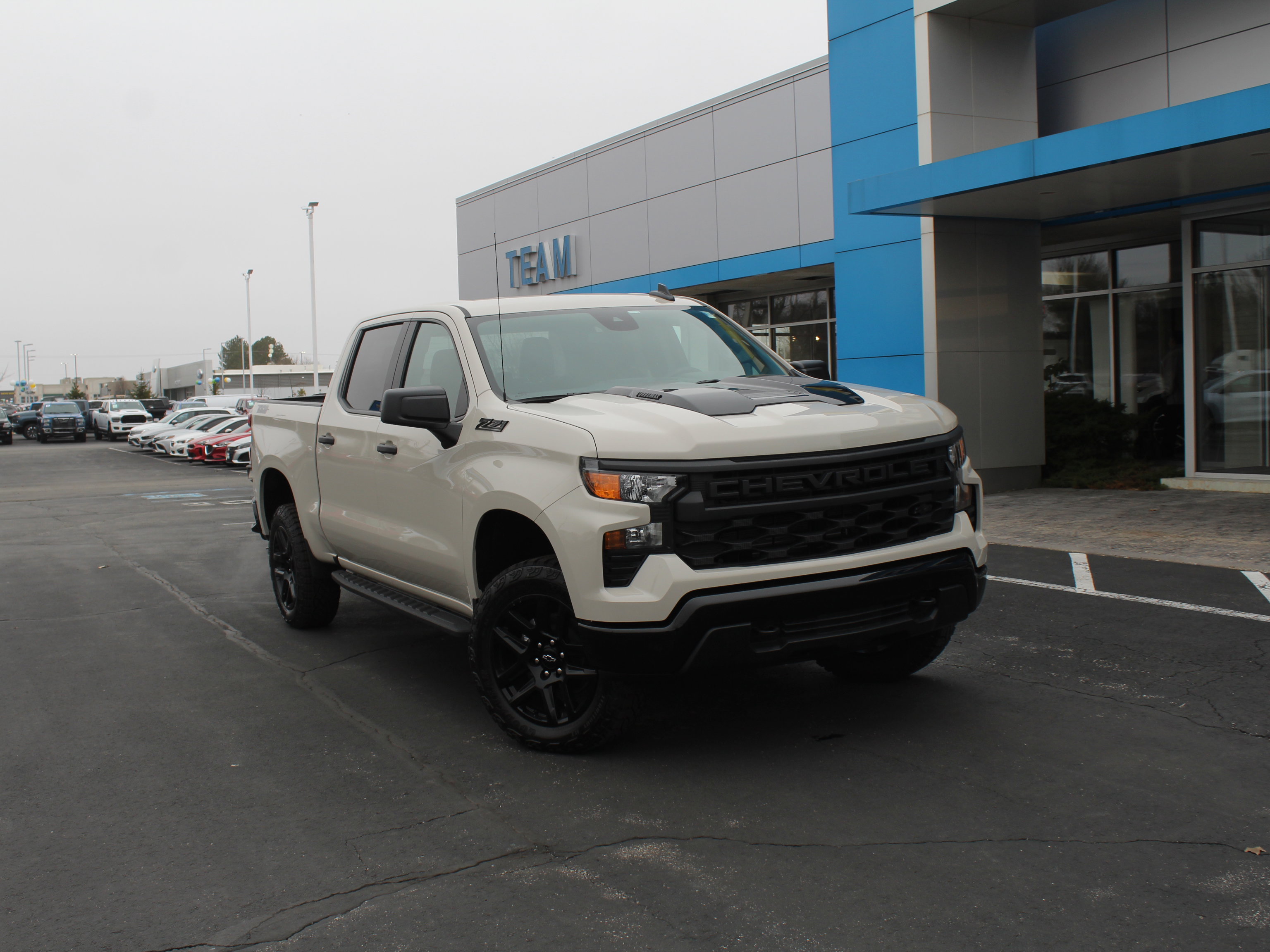 New 2026 Chevrolet Silverado 1500 Custom Trail Boss w/ Dark Appearance Package image 2