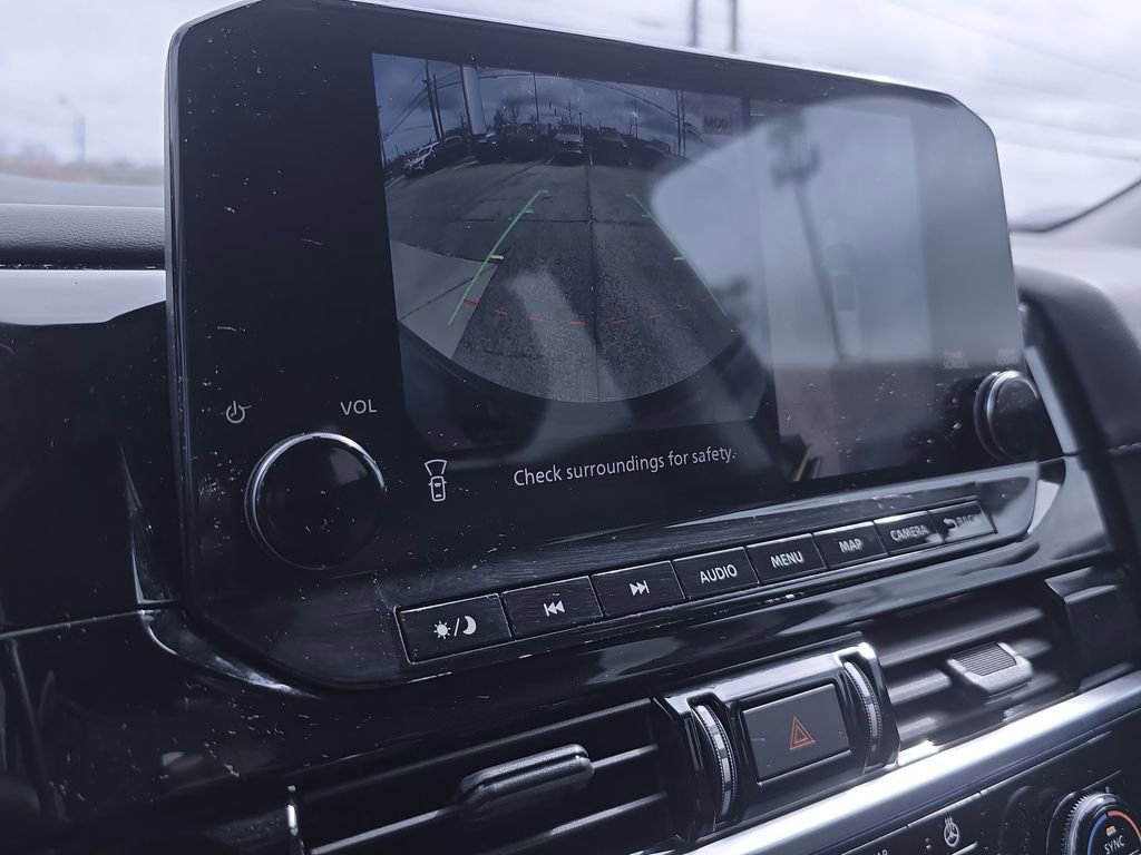 Used 2023 Nissan Pathfinder SL w/ Black Appearance Package image 29