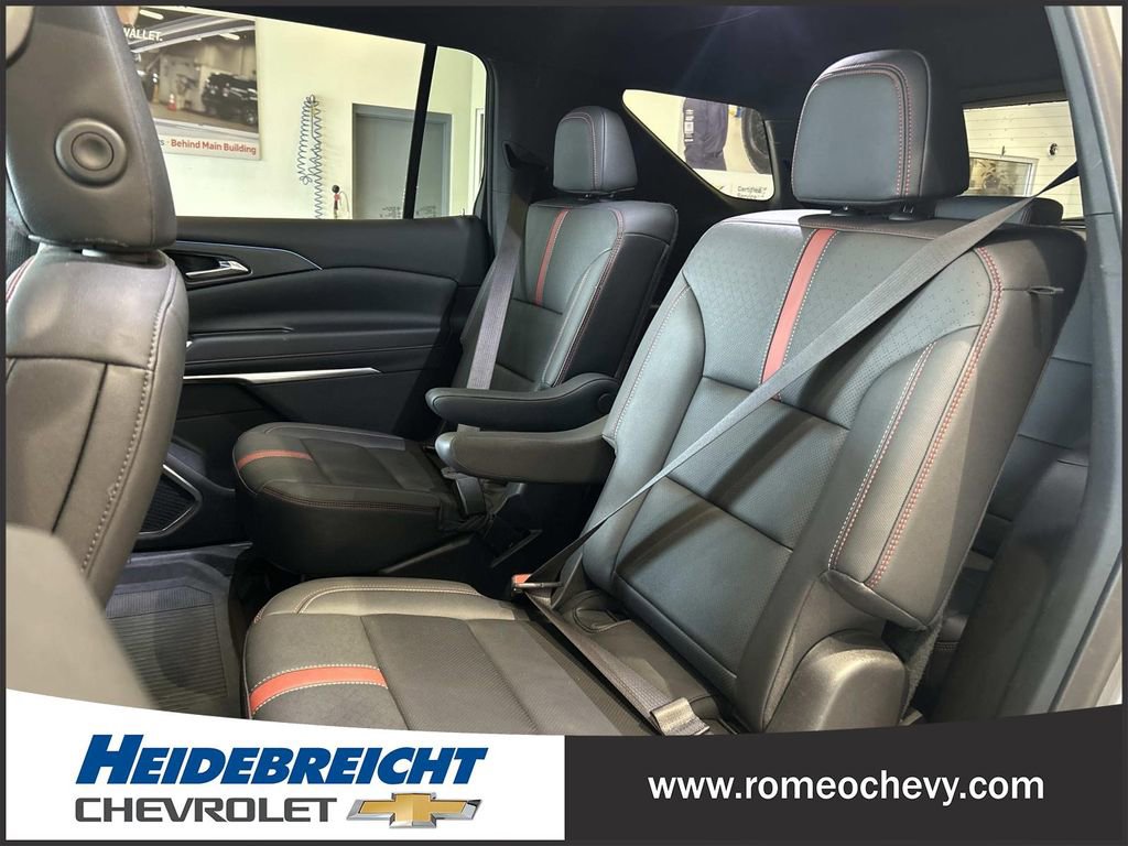 Used 2024 Chevrolet Traverse RS w/ LPO, Floor Liner Package image 12
