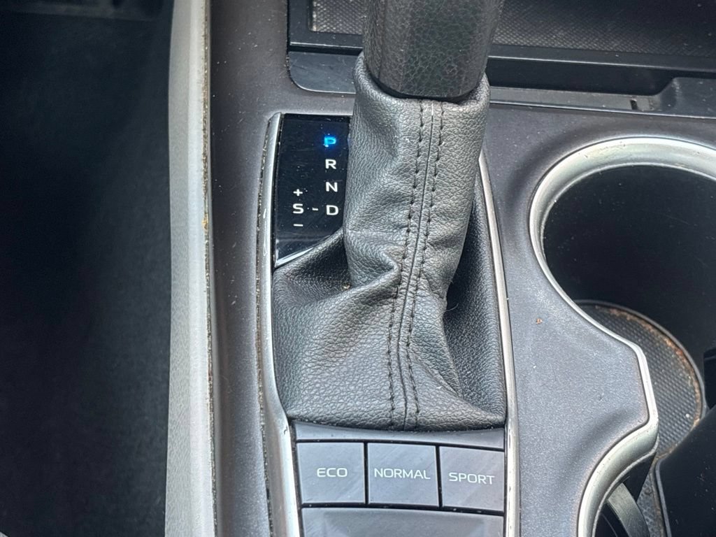 Used 2023 Toyota Camry LE FWD image 14