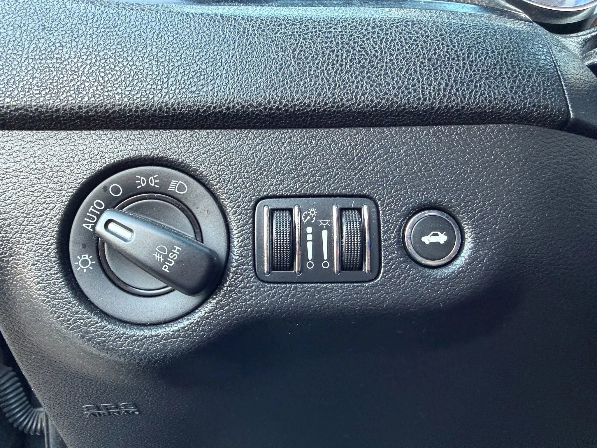 Used 2013 Chrysler 300 S image 32