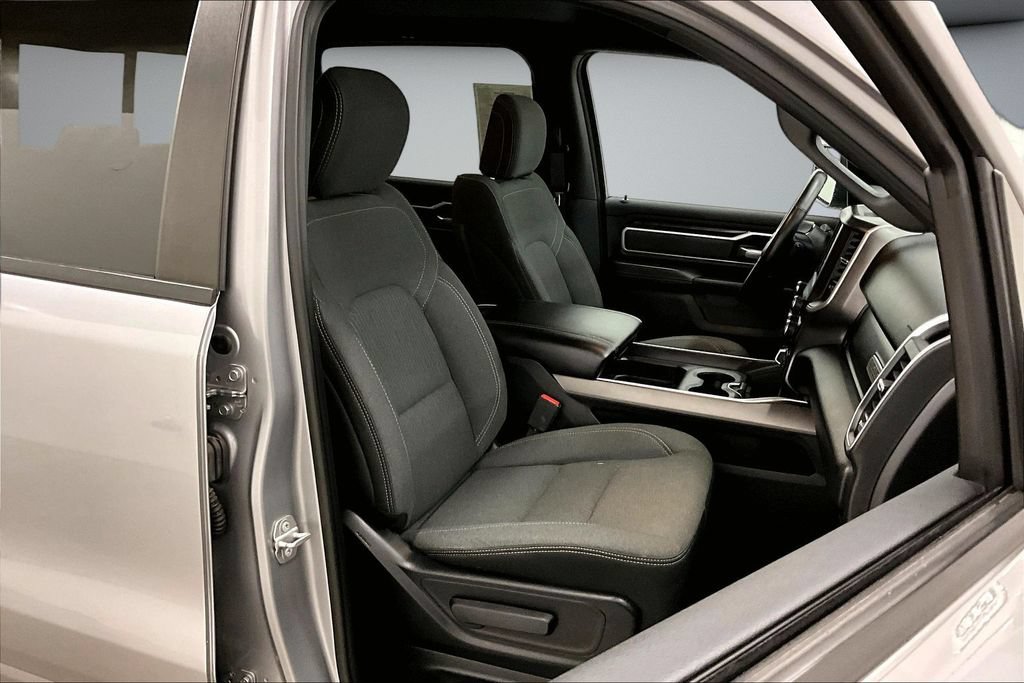 Used 2021 RAM 1500 Big Horn AWD/4WD image 30