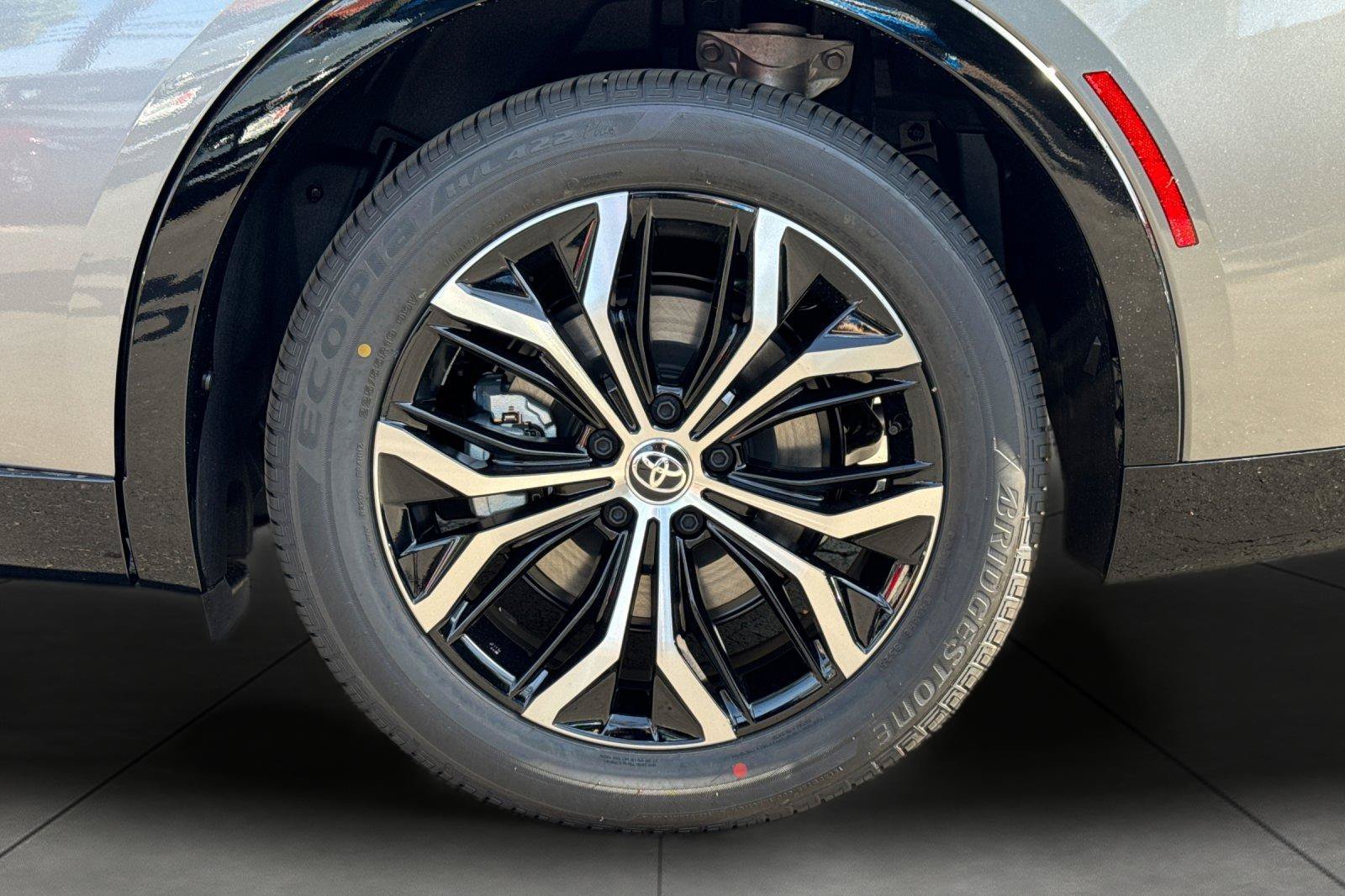 New 2027 Toyota Crown AWD/4WD image 33