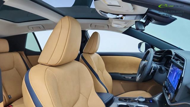 Used 2025 Lexus RZ 300e w/ Cold Area Package image 21