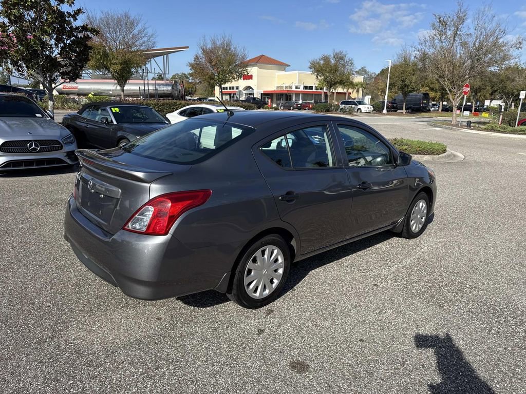 Used 2019 Nissan Versa S Plus image 4