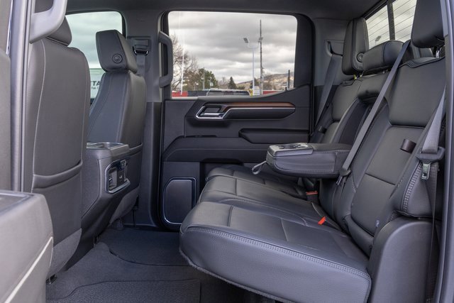 Used 2024 GMC Sierra 1500 Denali w/ Denali Reserve Package image 8