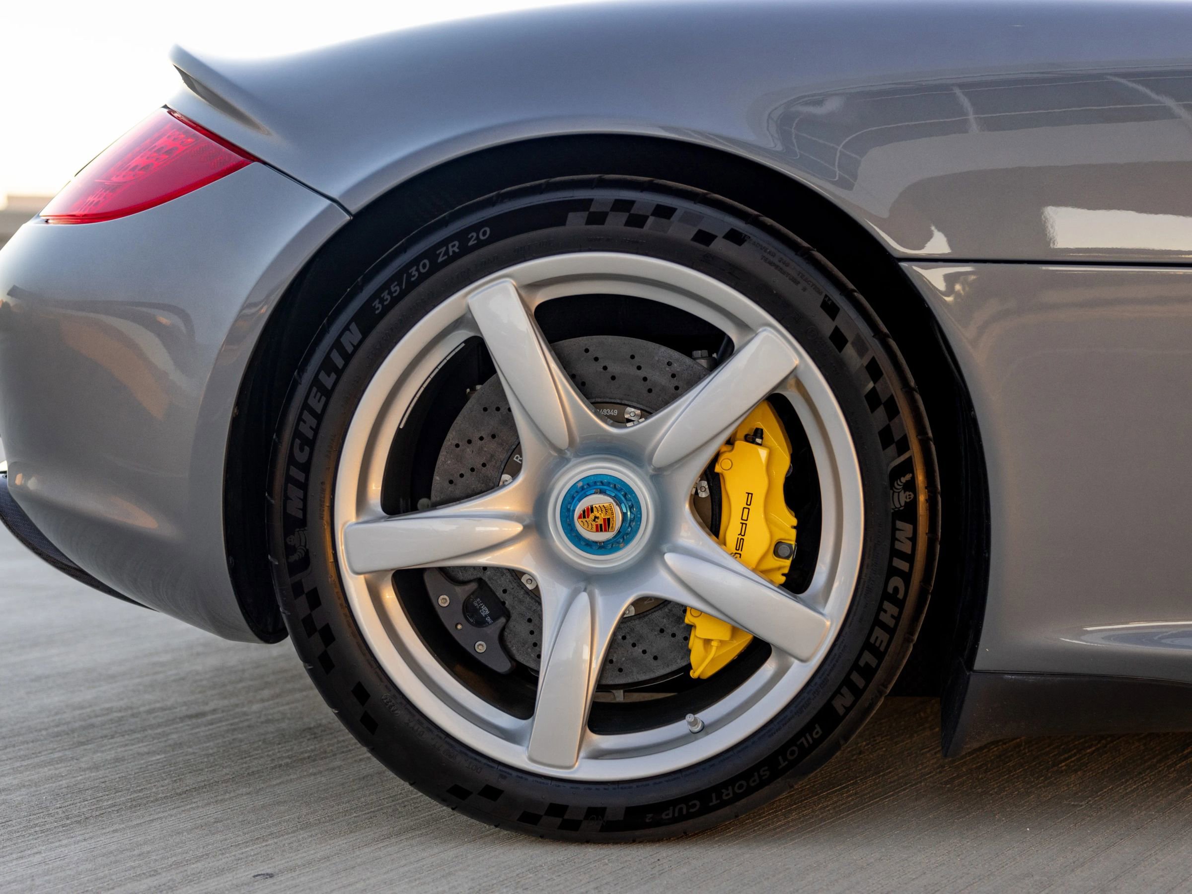 Used 2004 Porsche Carrera GT image 29