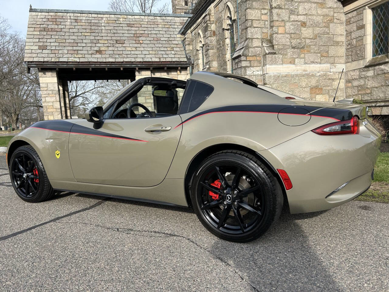 Used 2023 MAZDA MX-5 Miata Grand Touring RWD image 34