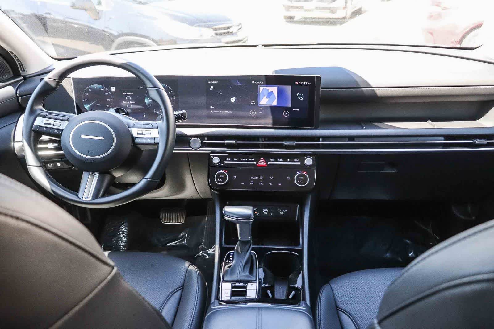 Certified 2025 Hyundai Tucson SEL image 10