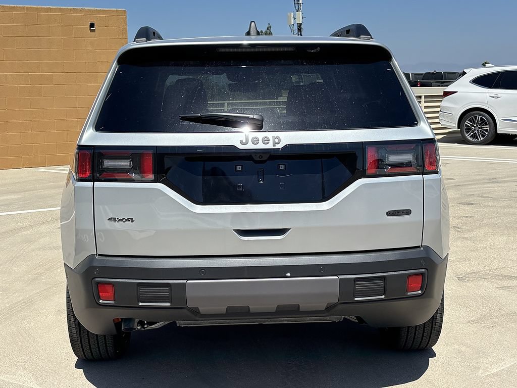 New 2026 Jeep Cherokee Overland w/ Advanced Pro Tech Group AWD/4WD image 4