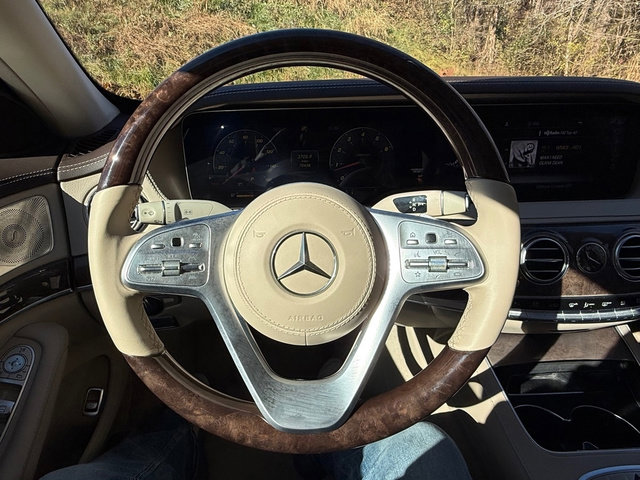 Used 2020 Mercedes-Benz S 560 Sedan image 29