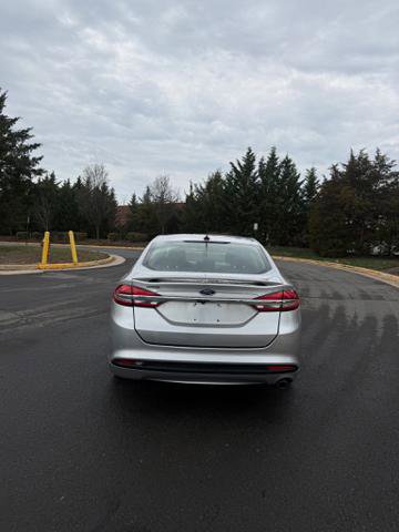 Used 2018 Ford Fusion SE w/ Equipment Group 201A image 7