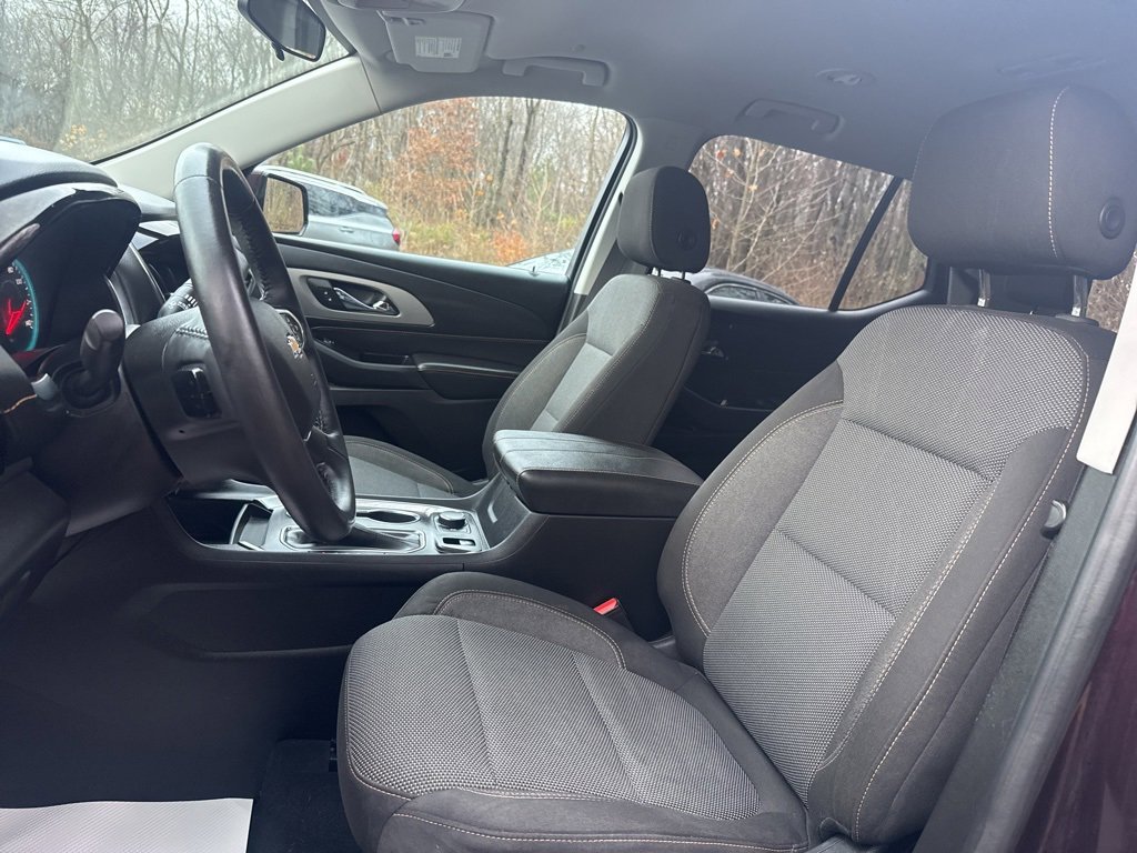 Used 2018 Chevrolet Traverse LT image 14