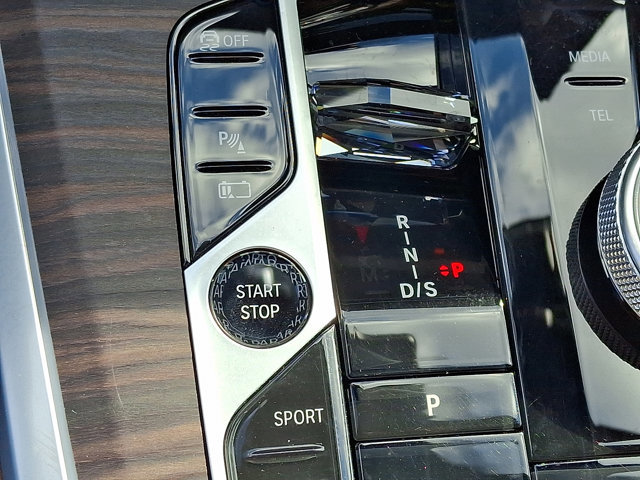 Certified 2024 BMW X5 xDrive50e w/ Executive Package image 16