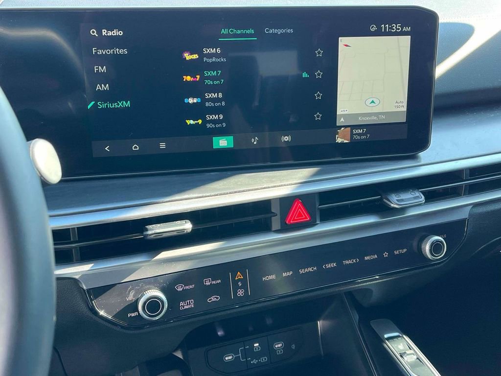 Certified 2025 Kia Sorento S w/ Panoramic Sunroof Package image 22