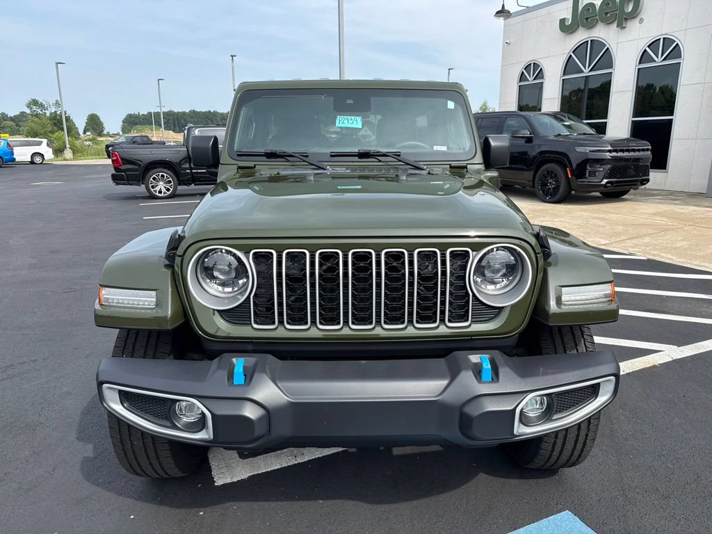 Used 2024 Jeep Wrangler Unlimited Sahara w/ Safety Group AWD/4WD image 3