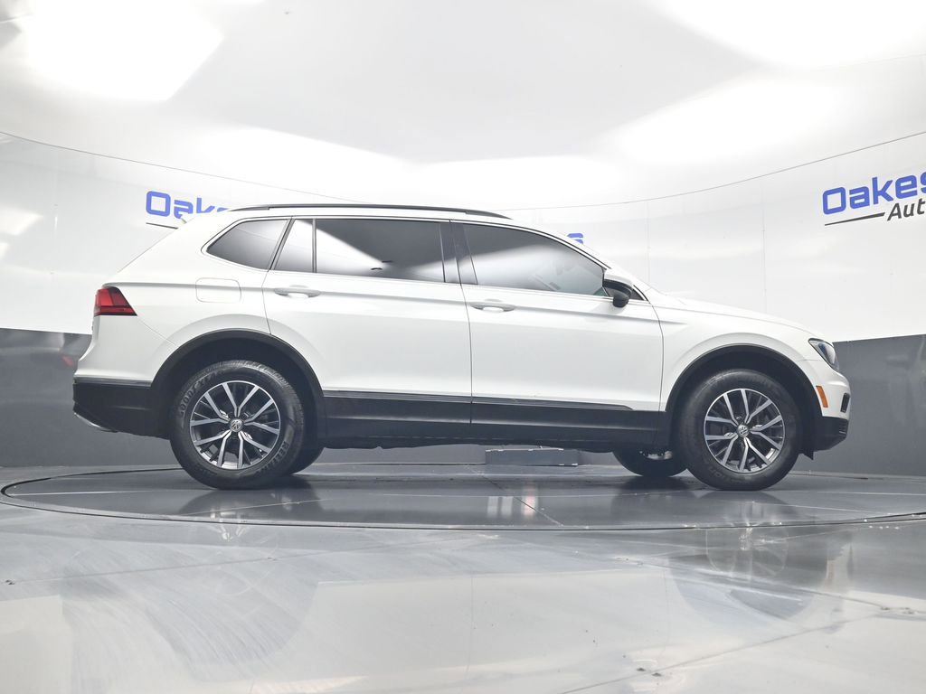 Used 2018 Volkswagen Tiguan SE w/ Panoramic Sunroof Package AWD/4WD image 45