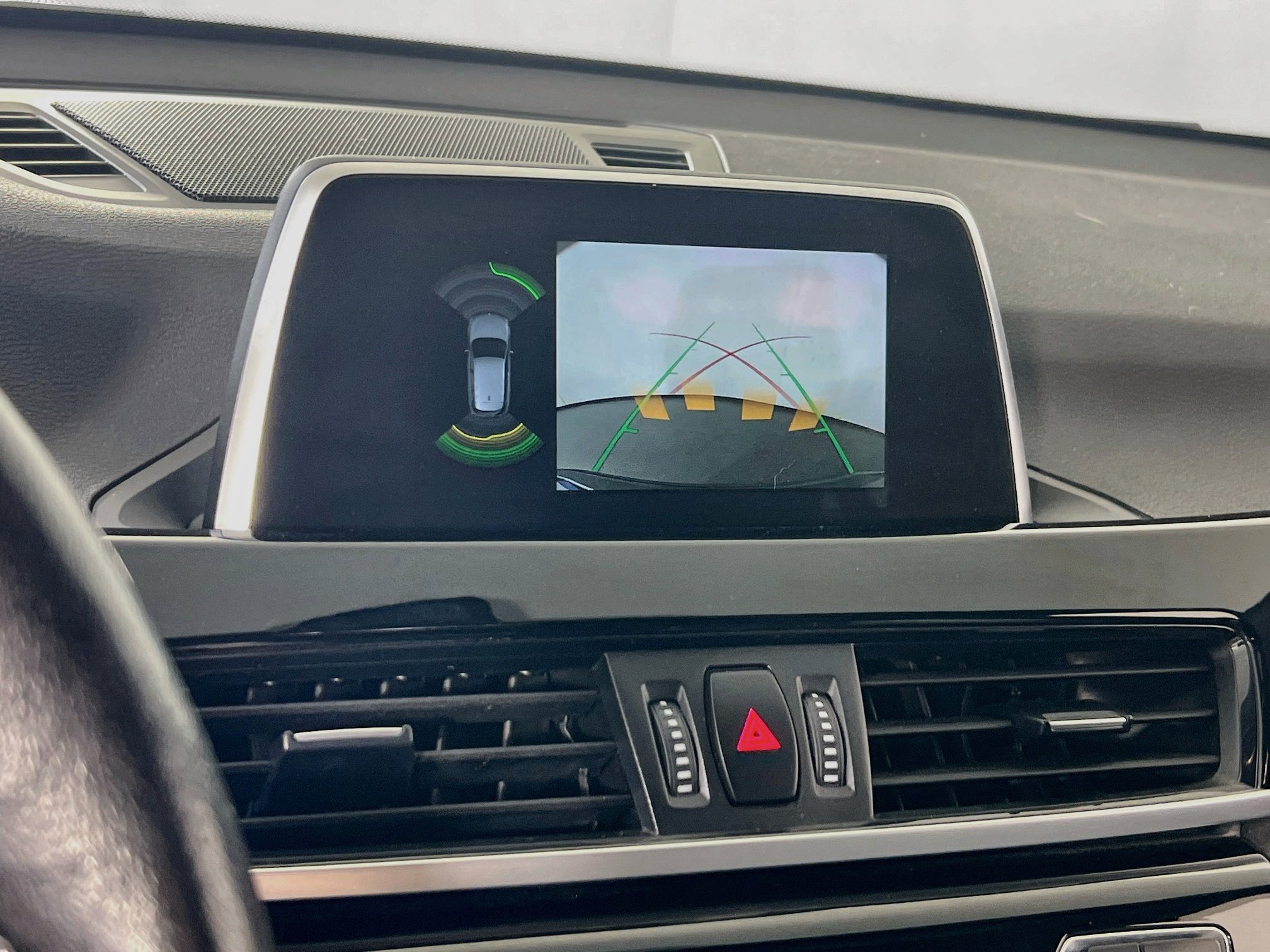 Used 2018 BMW X1 xDrive28i AWD/4WD image 14