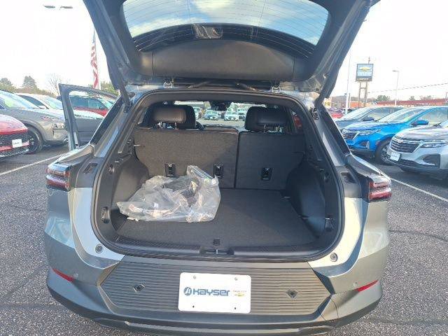 New 2026 Chevrolet Equinox EV LT image 12