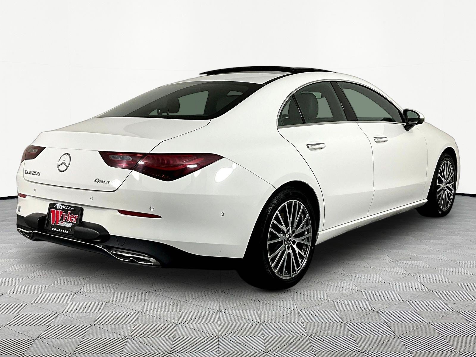 Used 2025 Mercedes-Benz CLA 250 4MATIC image 6