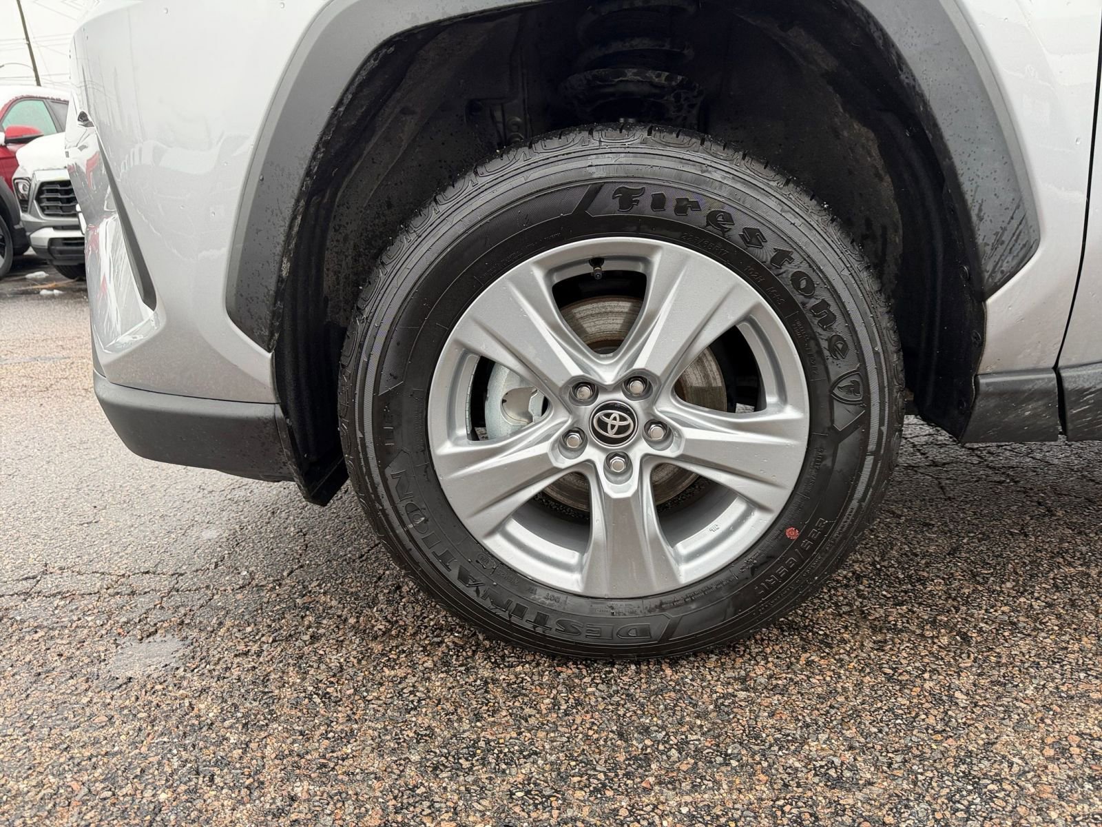 Used 2025 Toyota RAV4 LE AWD/4WD image 30