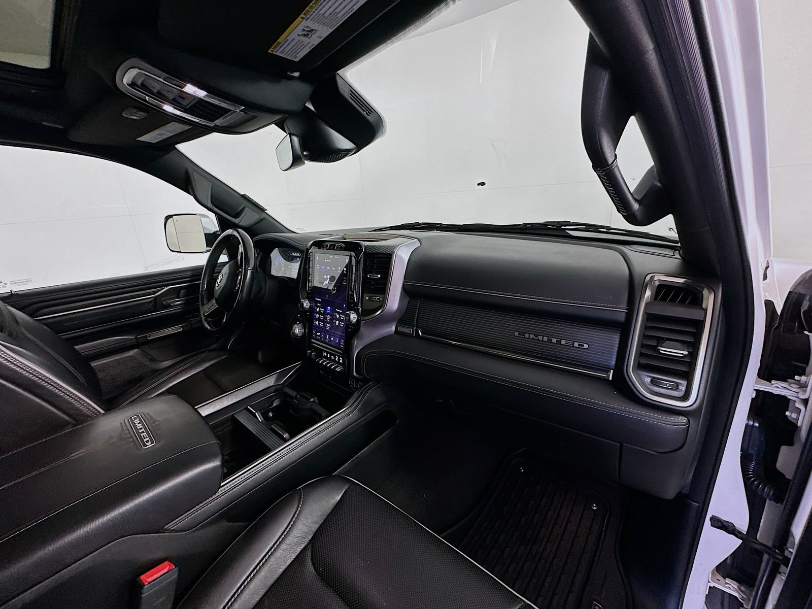 Used 2019 RAM 1500 Limited AWD/4WD image 29