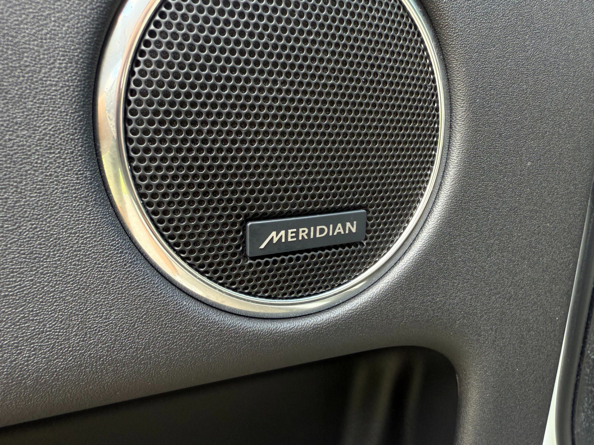 Used 2024 Land Rover Discovery Sport Dynamic SE image 50