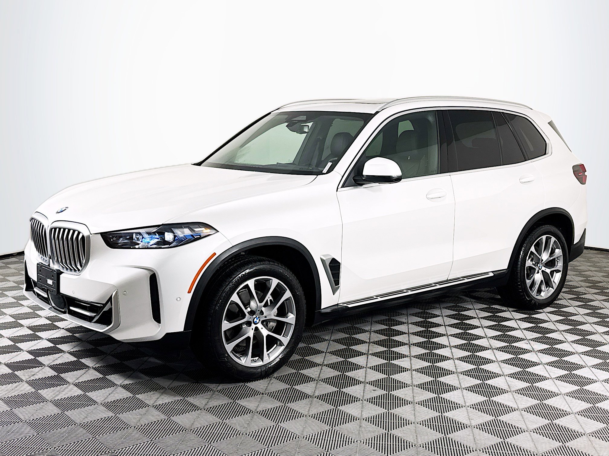 Used 2026 BMW X5 sDrive40i RWD image 4