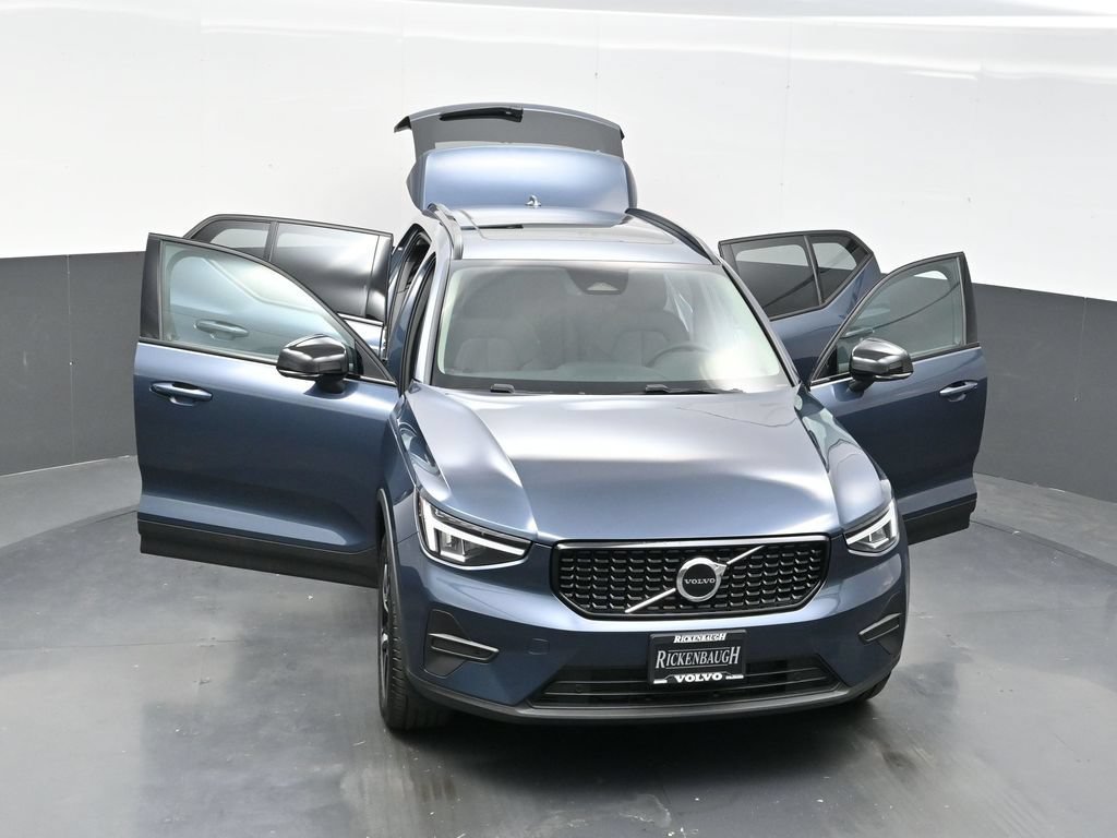 New 2026 Volvo XC40 B5 Core w/ Climate Package AWD/4WD image 38