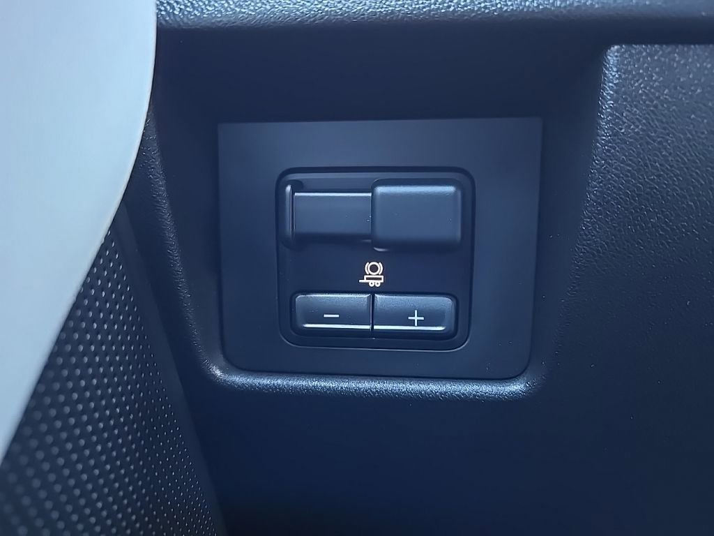 Used 2023 GMC Canyon AT4X image 20