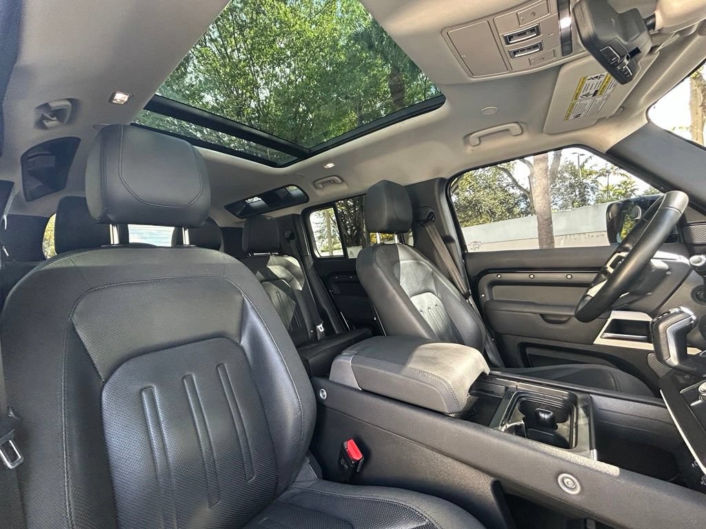Used 2020 Land Rover Defender 110 SE AWD/4WD image 31