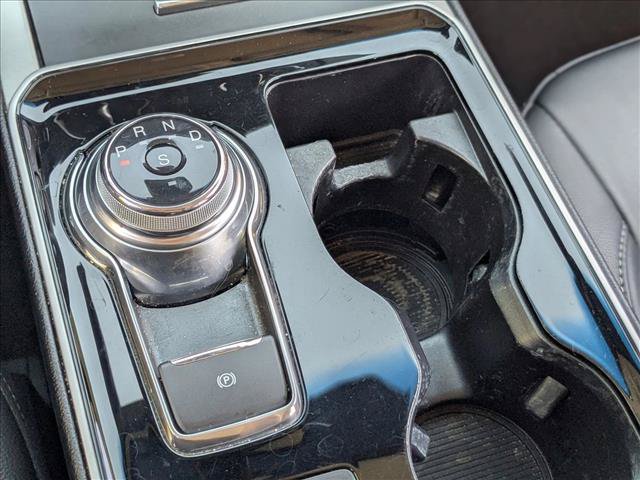 Used 2019 Ford Edge SEL w/ Equipment Group 201A FWD image 12