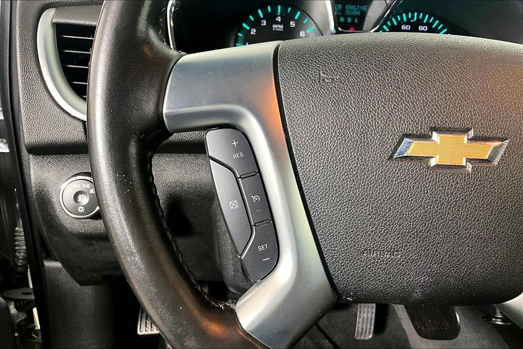 Used 2017 Chevrolet Traverse LT image 18